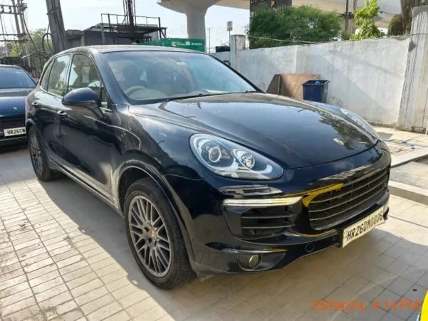 PORSCHE CAYENNE